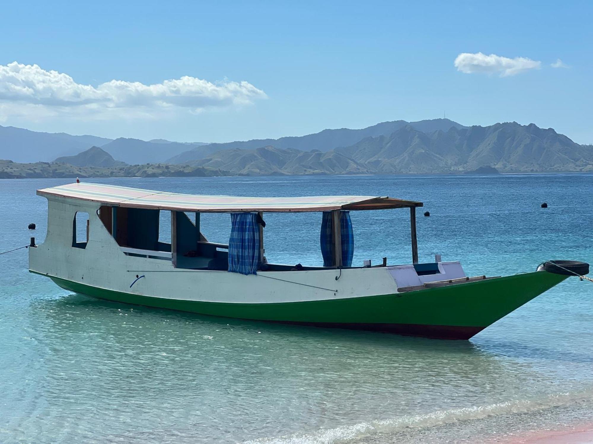 Jhuna Komodo Homestay Dış mekan fotoğraf