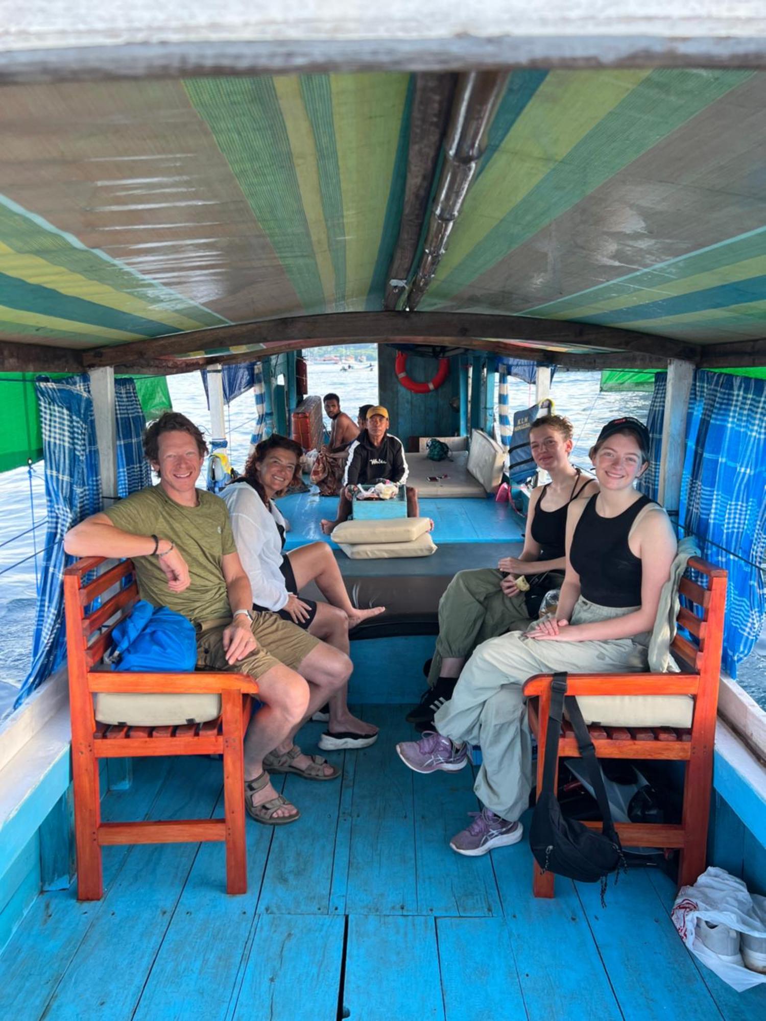 Jhuna Komodo Homestay Dış mekan fotoğraf